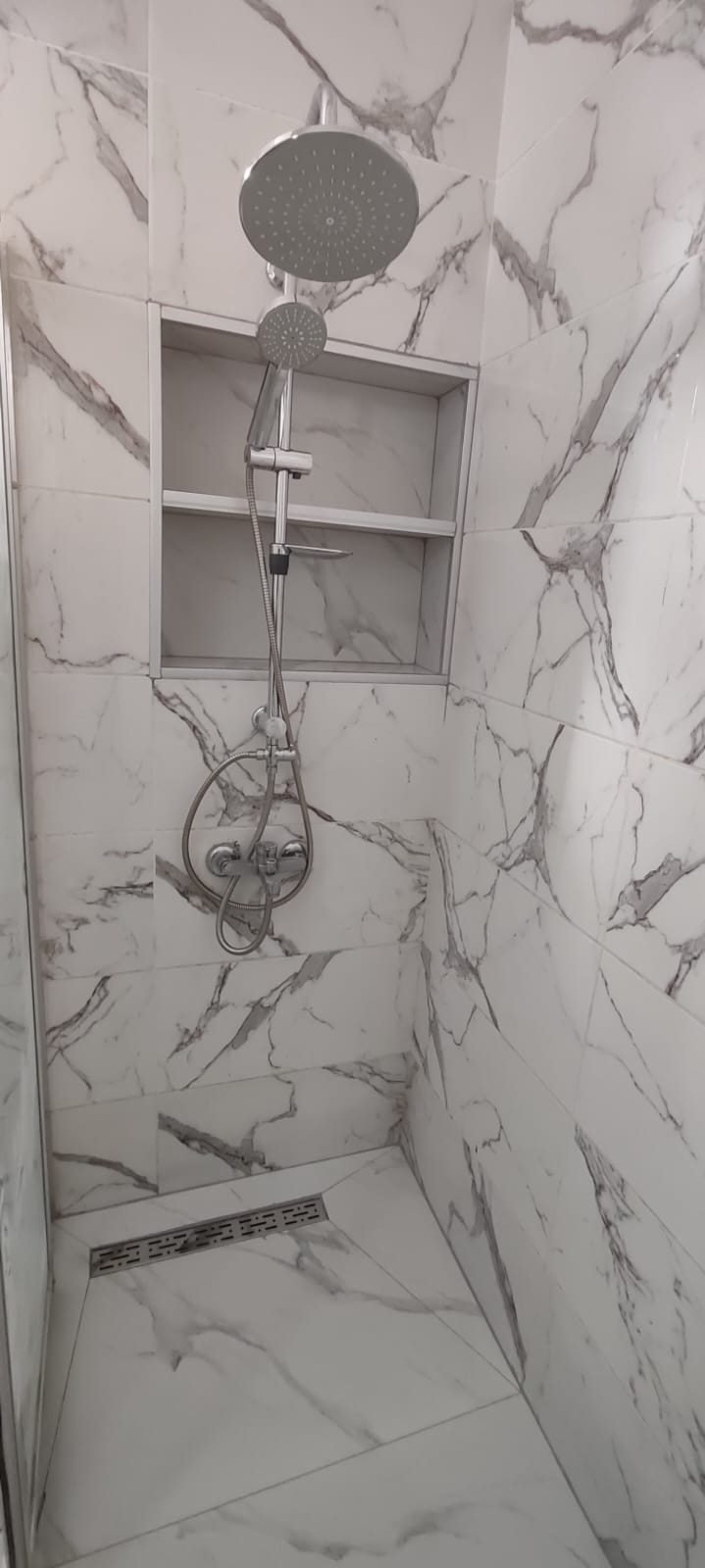 kıbrıs Banyo Duvar ve Zemin Döşeme